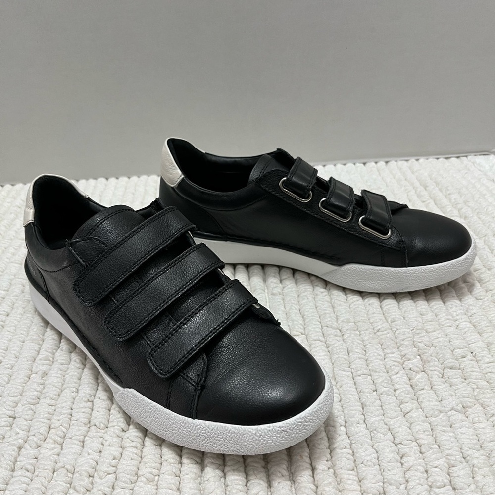Josef Seibel Black Leather Velcro Sneakers Size EU 37 , US 6 Womens